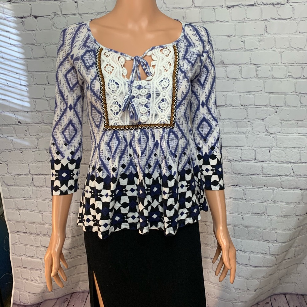 Anthropologie blue and white cream embroidered boho blouse size xs